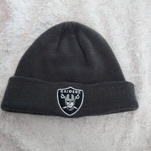 Raiders Football Kids gray knit beanie